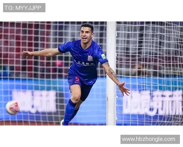 搬家的足球明星究竟是谁他在新球队的表现如何引发了球迷的热议